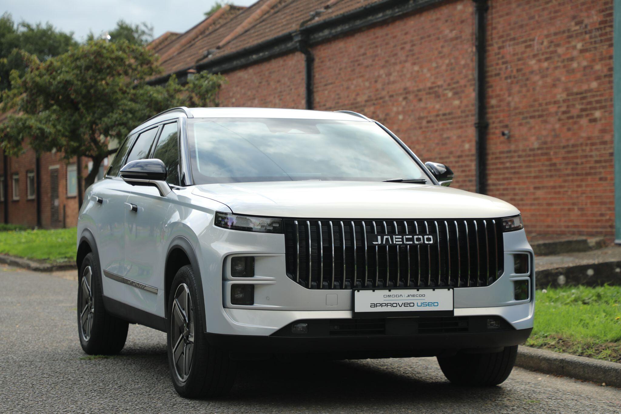 Large vehicle image